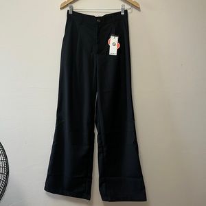 Wide leg pants